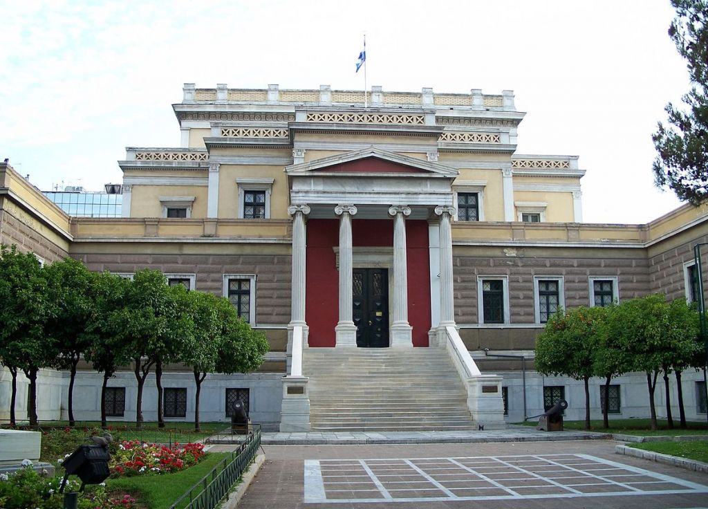 Επιασαν τις γυναίκες που βανδάλιζαν με λάδι εκθέματα