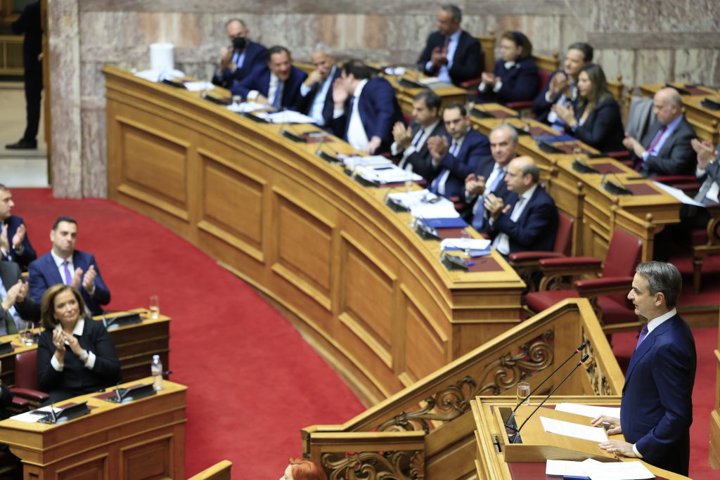 Αύξηση 20% στην αποζημίωση εφημεριών στο ΕΣΥ και ιδιωτικά ΑΕΙ τάζει ο Μητσοτάκης