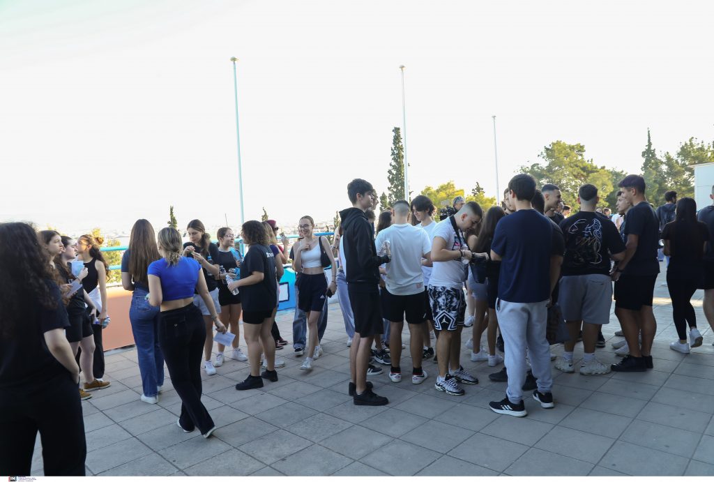 Λύκεια: Ξεκινούν οι ηλεκτρονικές αιτήσεις για εγγραφές και μετεγγραφές μαθητών