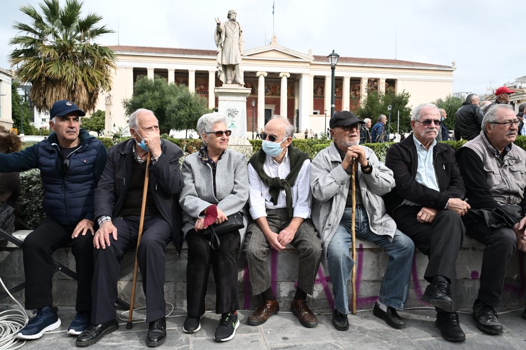 Οι δύο λόγοι που συμφέρει η συνταξιοδότηση το 2026