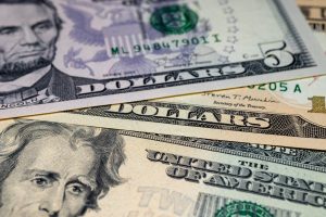 Οι ΗΠΑ έχουν χρέος 36 τρισεκατομμυρίων δολαρίων- Τι σημαίνει αυτό και σε ποιον ανήκει;
