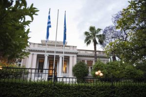 Νέα σταυροφορία κατά του «λαϊκισμού» – Η συνταγή «αντεπίθεσης»