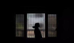 Εξάρχεια: Νέα καταγγελία για απόπειρα βιασμού – Η γυναίκα σώθηκε από τους γείτονες όταν έβαλε τις φωνές
