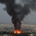Νέο σφοδρό κύμα επιθέσεων κατά της Τεχεράνης – Κάλεσμα του Ισραήλ στους Ιρανούς να μιλήσουν με τη Μοσάντ