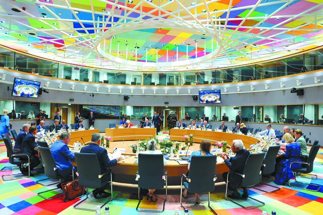 Διπλό ευρωπαϊκό μήνυμα στην Αγκυρα