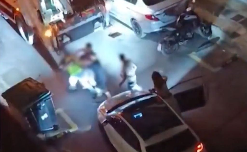 Ταυτοποιήθηκαν οι δράστες της επίθεσης στον υπάλληλο καθαριότητας – «Με χτυπούσαν με γροθιές στο κεφάλι»